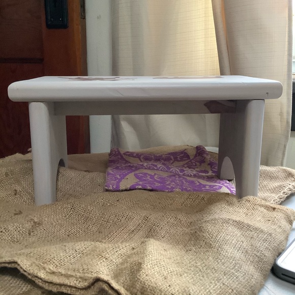 ⭐️HP Southwest Themed Wood Step Stool - Picture 5 of 14